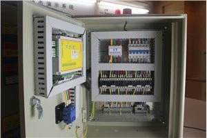 0.75 I 250kw Panel Rheoli Logic Rhaglenadwy'r Cabinet Metel